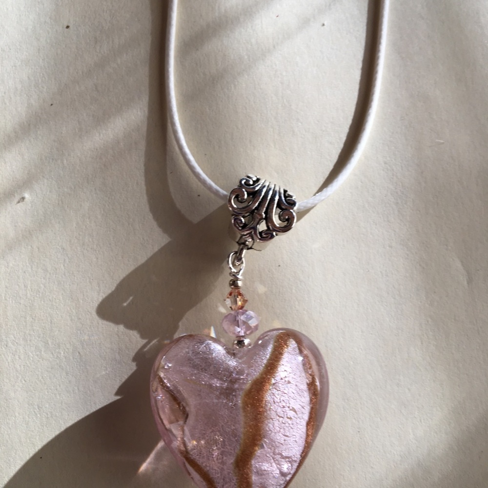 Glass heart pendant on white silk cord - Picture 4 of 8
